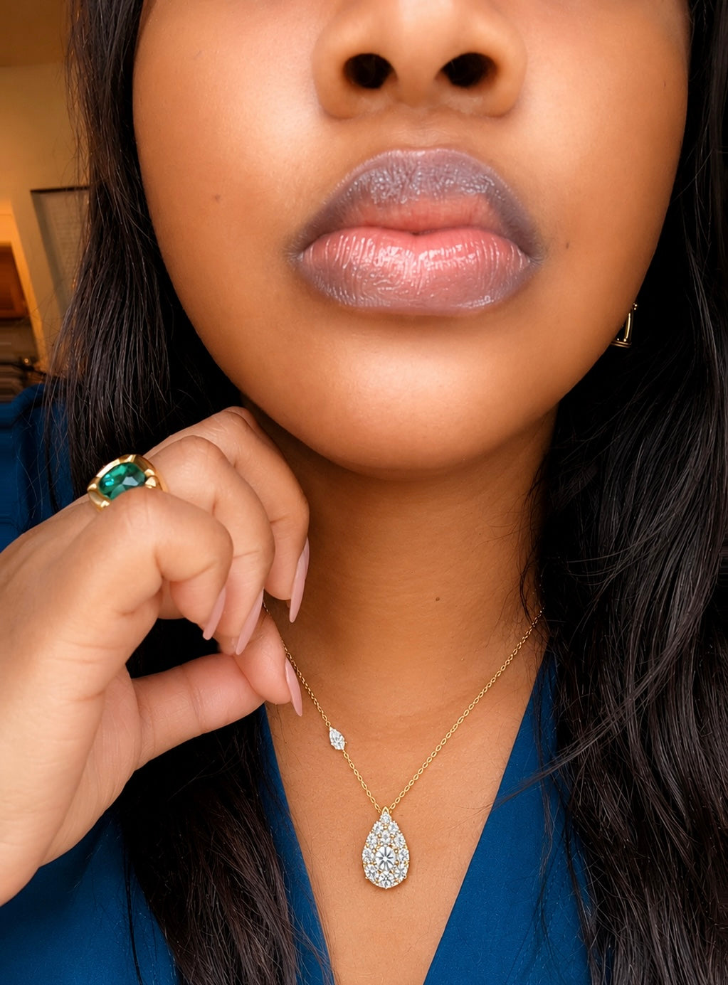 Véla Necklace
