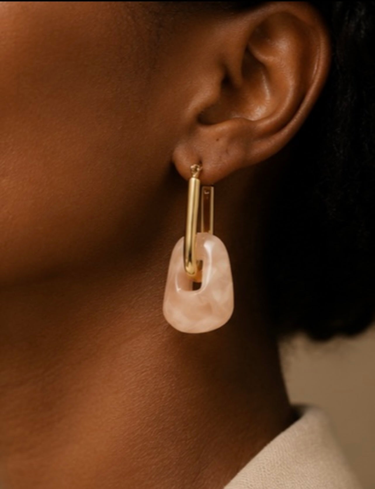 Shela Hoop Earrings