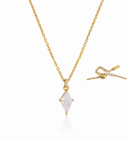 Elara Crystal Necklace